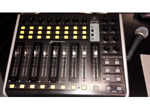 Behringer X-Touch Compact (60118)