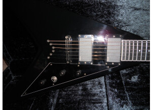 ESP [Signature Series - Dave Mustaine] DV8 - Black