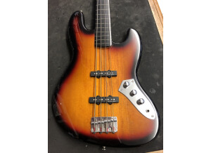 Squier Vintage Modified Jazz Bass Fretless (85174)