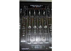 MCX 8000 DENON DJ (2).JPG