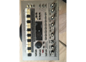 Roland MC-303 (22283)