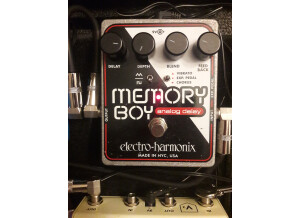 Electro-Harmonix Memory Boy (2097)