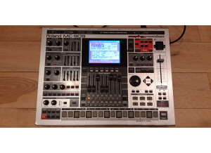 Roland MC-909 Sampling Groovebox (65354)