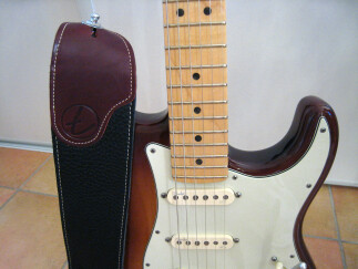 Fender 3" F Custom HQ Leather Guitar Strap 