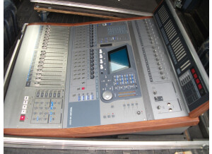 Tascam DM-3200 (41643)