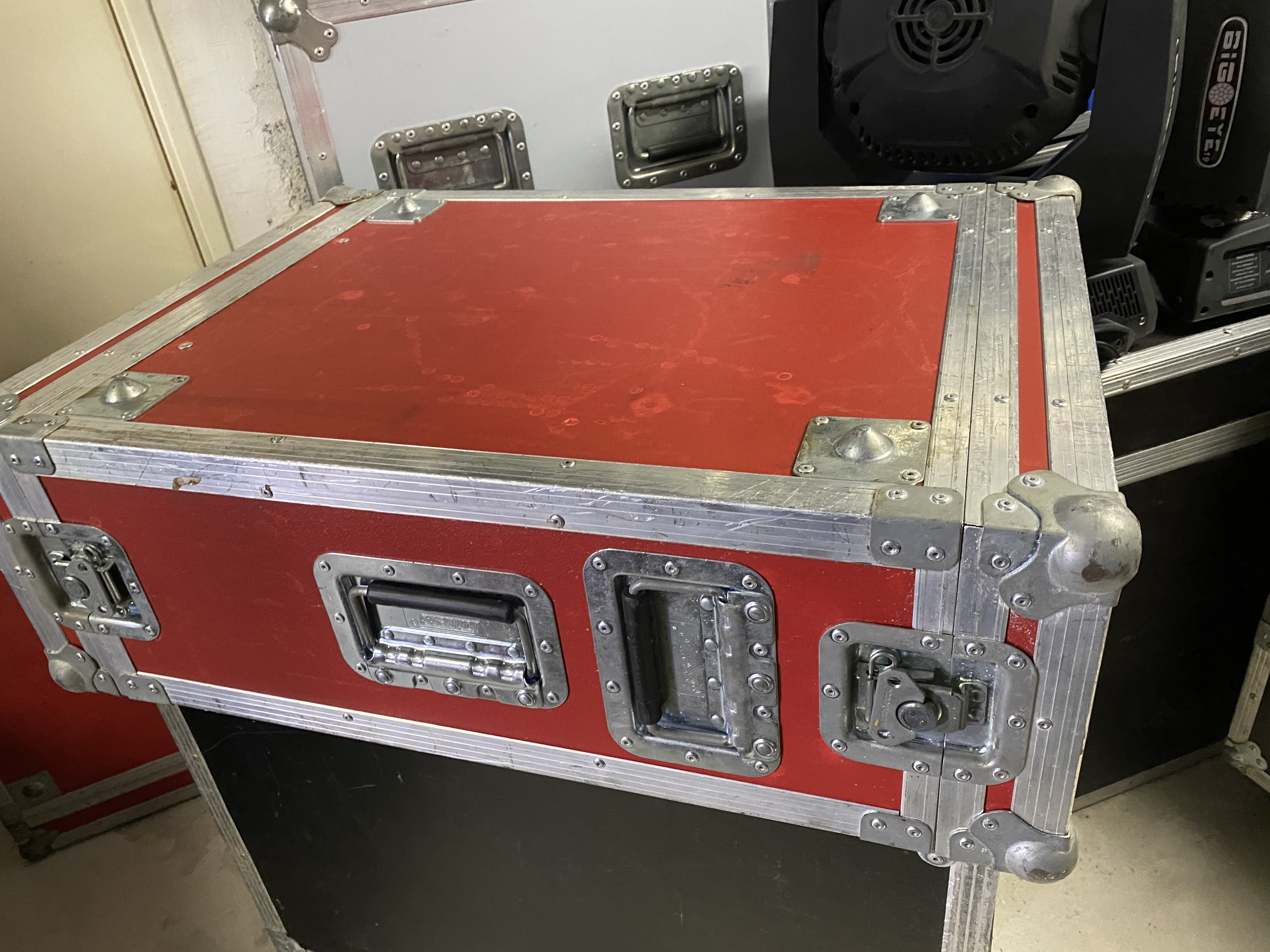 FLIGHT 73 x 51.5 x 23.5h #46