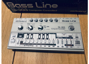 Roland TB-303 (40806)