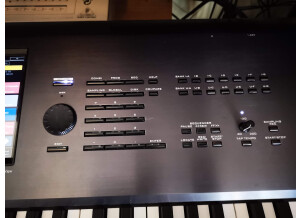 Korg Kronos X 73 (47141)