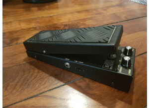 Artec APW-7 Dual Mode Whish Wah (88289)