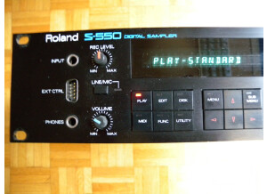 Roland S-550 (84630)