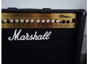 Marshall MG100DFX (32904)