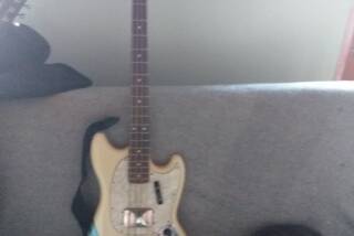 Fender Pawn Shop Mustang Bass