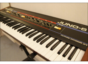 Roland JUNO-6 (43750)