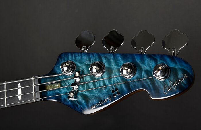 californiasupremehead californiasupremehead