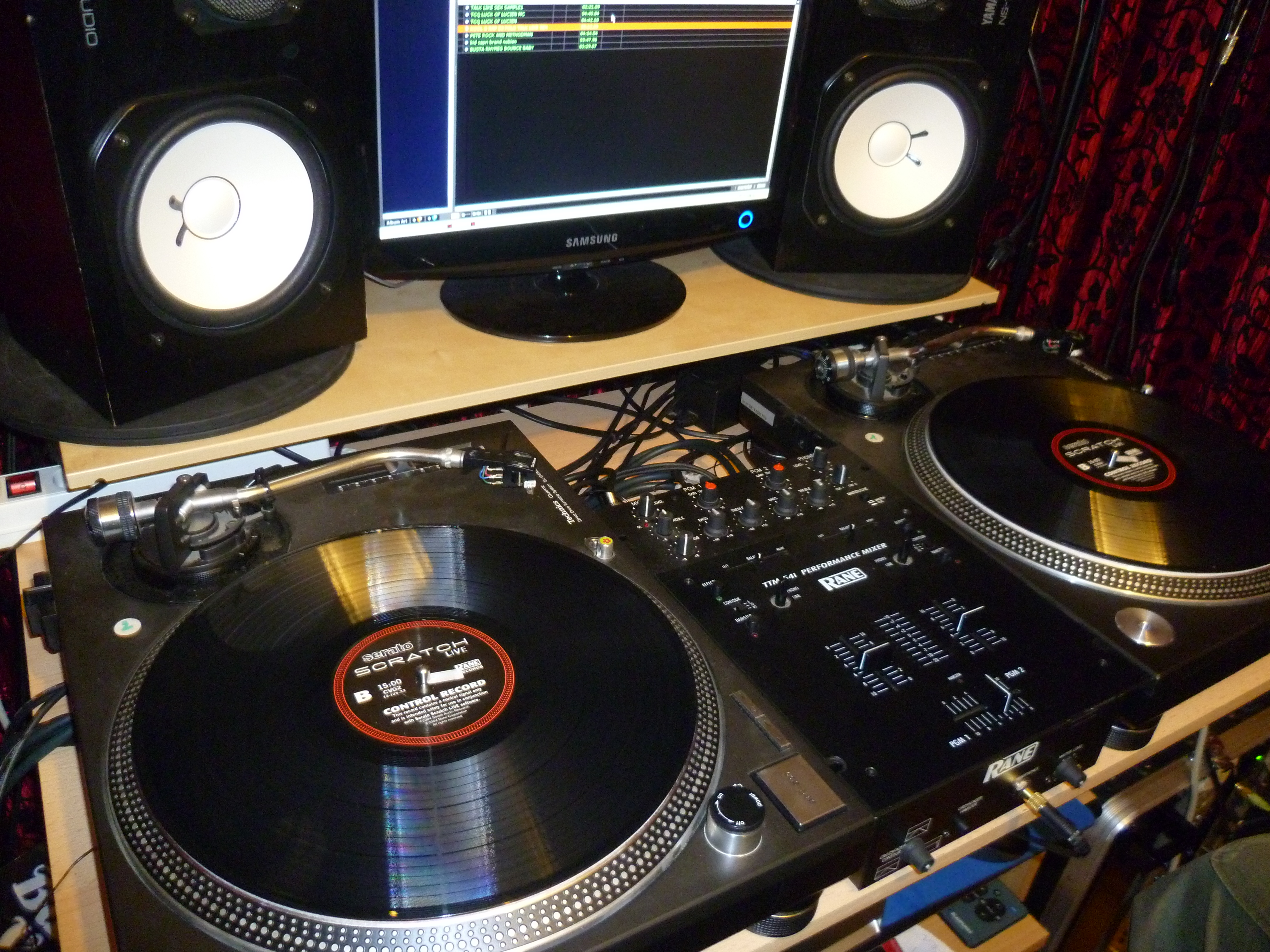 Technics SL-1210 MK2