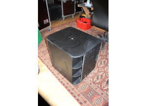 Turbosound M18B (43744)