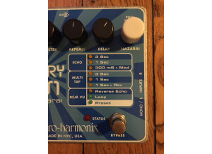 Electro-Harmonix Stereo Memory Man with Hazarai (4239)