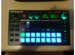 Roland MC-101 (92772)