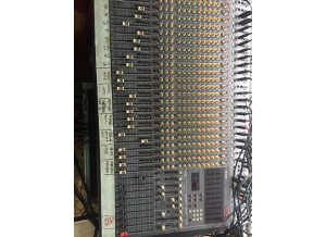 Tascam M-2524 (73705)