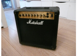 Marshall MG15DFX (25511)