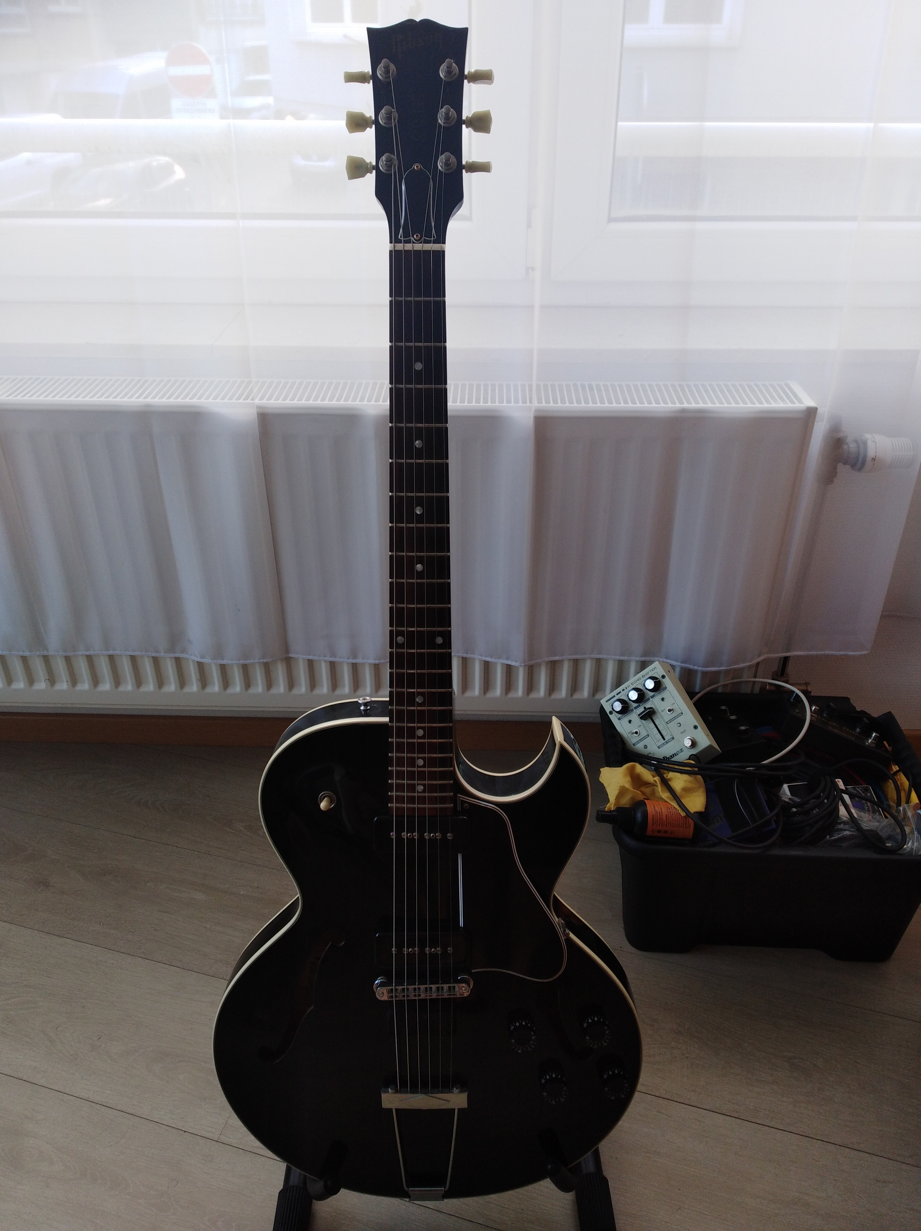 Gibson ES-135 (1991-2002)