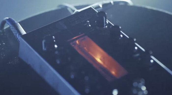 Gamechanger-Audio-LIGHT-Pedal-–-Optical-spring-reverb Gamechanger-Audio-LIGHT-Pedal-–-Optical-spring-reverb