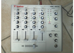 Vestax VMC-004XL (24076)