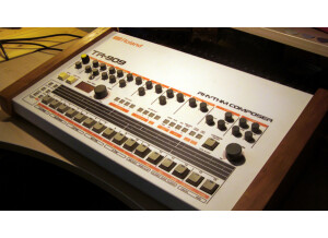 Roland TR-909 (41695)