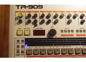 Roland TR-909 (94519)