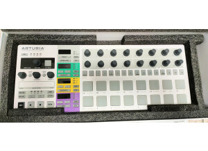 Arturia BeatStep Pro (36495)