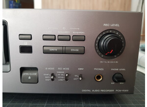 Sony PCM-R300 (84501)