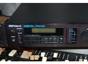 Roland MKB1000