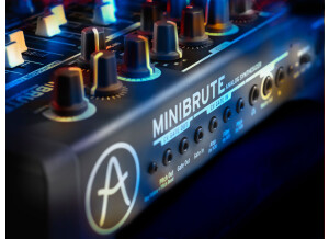 MiniBrute rear-lightpaint