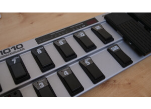 Behringer FCB1010 Midi Foot Controller (63050)
