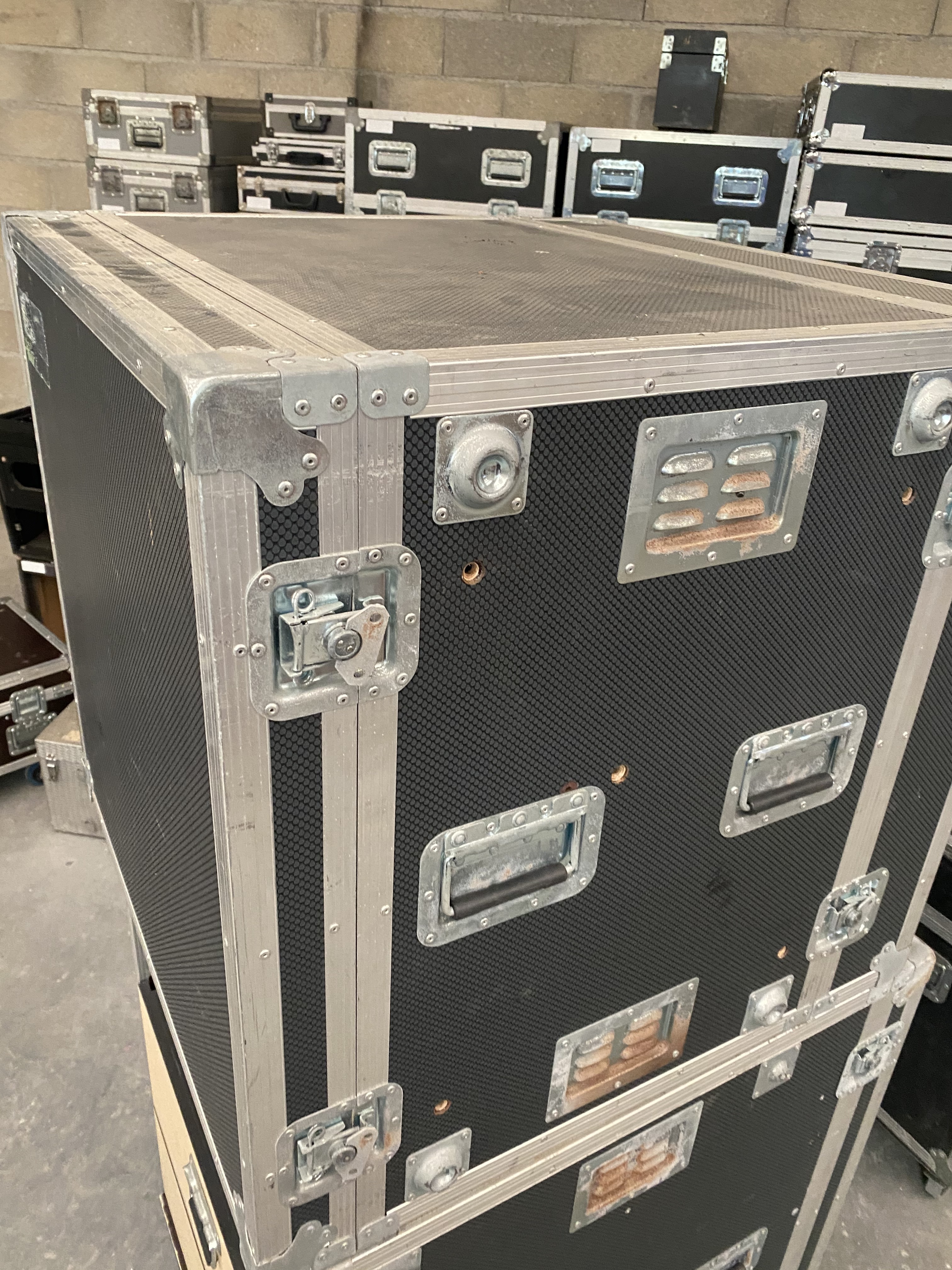 FLIGHT 78 x 79.5 x 76h #165