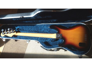 Fender U.S. Deluxe Precision Bass [1995-1997]