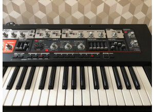 Roland SH-201 (18942)