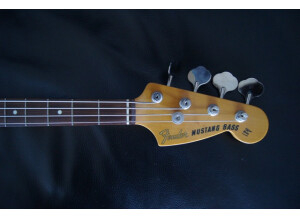 Fender [Mustang Series] Mustang Bass - Vintage White Rosewood