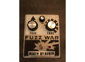 Death By Audio Fuzz War (80606)