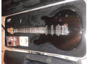 MusicMan LUKE II NOIRE