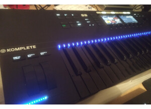 Native Instruments Komplete Kontrol S49 mk2 (76189)