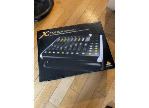Behringer X-Touch Compact (86521)