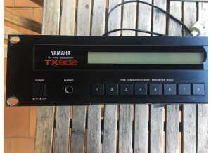 Yamaha TX802 (33623)