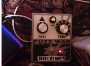 Death By Audio Fuzz War (2899)