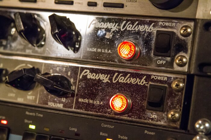 Studio & Home Studio : MastoidStudio-25 Studio & Home Studio : MastoidStudio-25