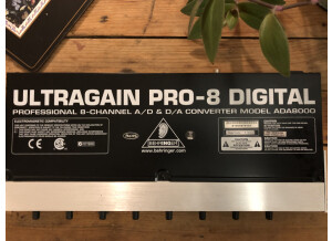Behringer Ultragain Pro-8 Digital ADA8000 (74226)
