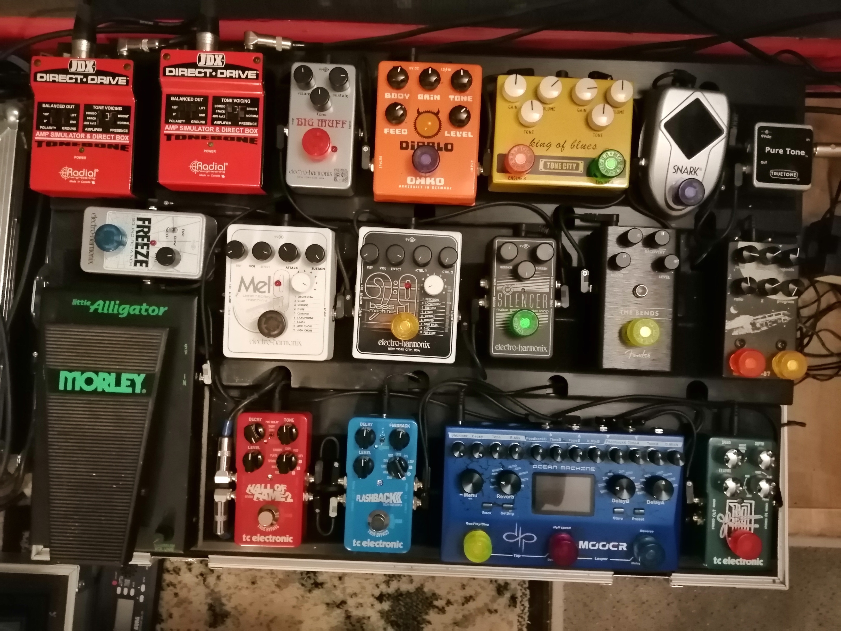 Radial Engineering JDX Direct-Drive amp simulator