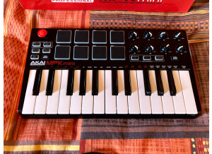 Akai Professional MPK Mini MKII (6972)