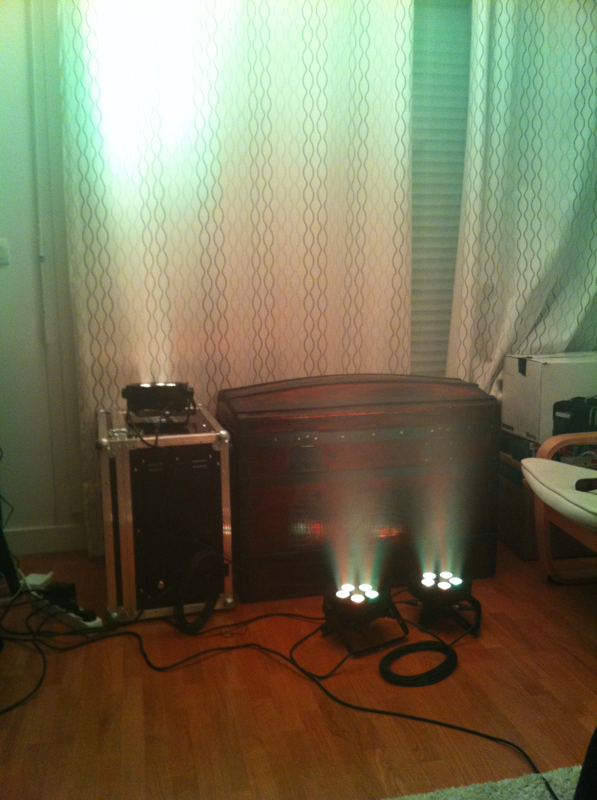 ADJ (American DJ) Mega TRIPAR Profile