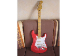 Squier [Classic Vibe Series] Stratocaster '50s - Fiesta Red Maple